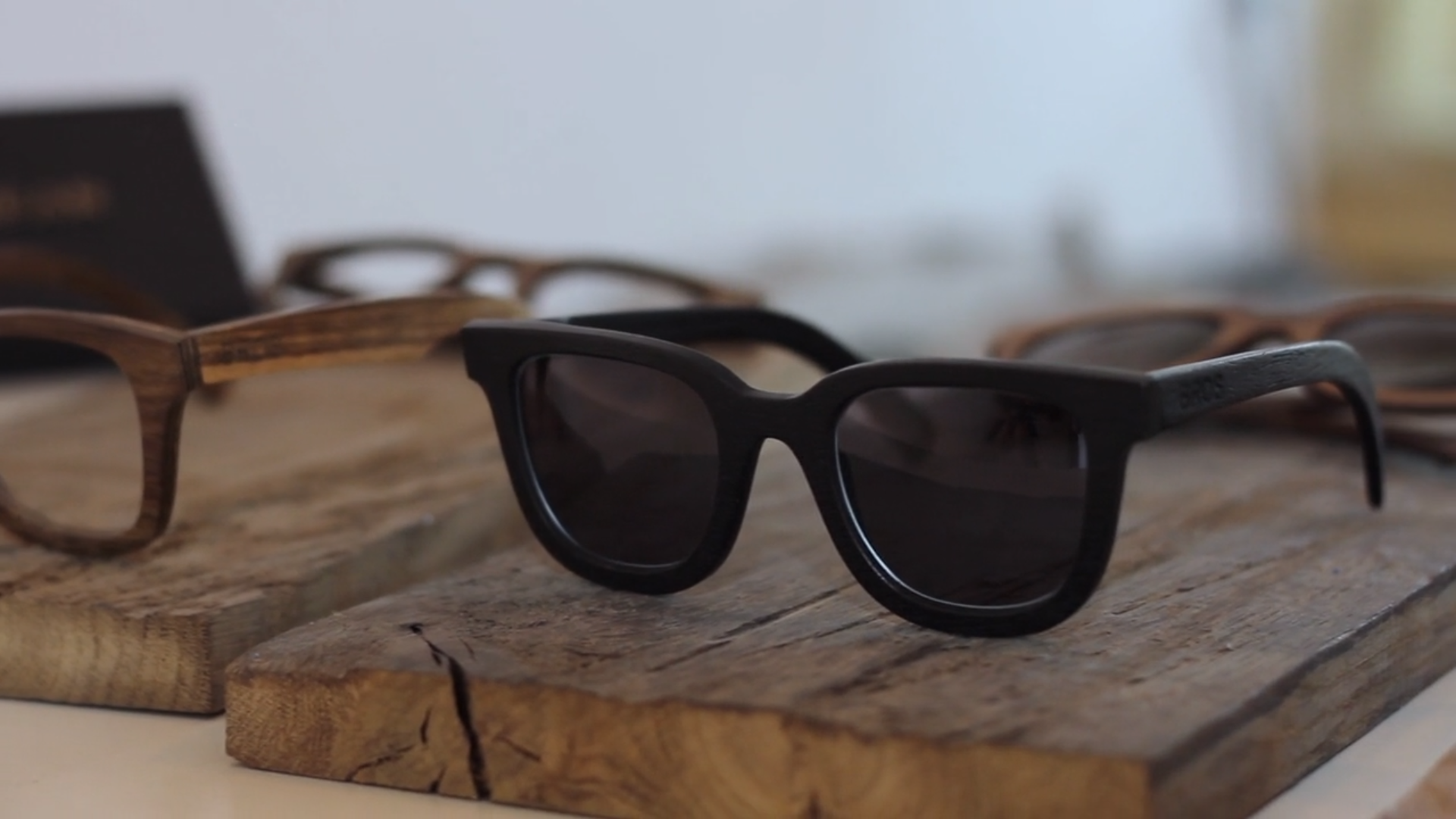 Les lunettes en bois Bros Eyewear 